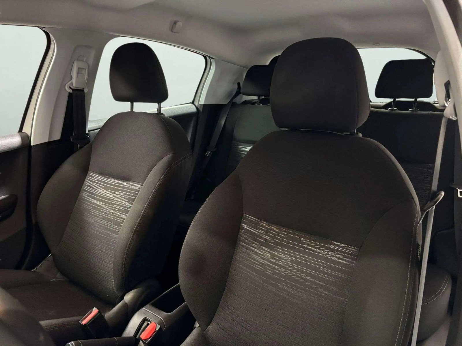 https://cdn-flexicar.caraffinity.it/public_appraisal_images_pro/images/stock/252055/PmORjtzqIe__WhatsApp Image 2026-04-16 at 11.53.53 (1).jpg